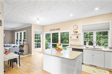 293 Castle Rocks Rd, Warwick, RI 02886 - photo 5