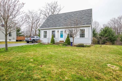 90 Ruby Ln Portland - 2Frnt