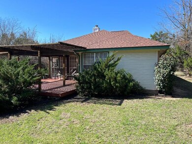 12193 Rolling Oaks Dr, Whitney, TX 76692 - photo 2