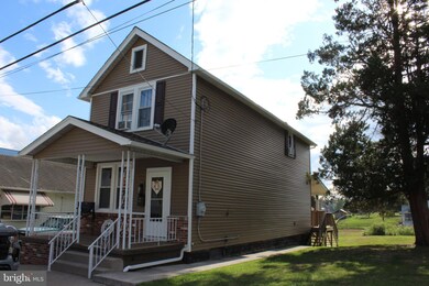 226 N West St, Williamstown, PA 17098 - photo 4