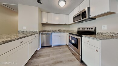 10729 Tulsa Rd, Jacksonville, FL 32218 - photo 7