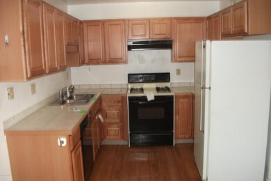 Kitchen_6141 E 12th
