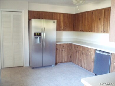 229 W Valerian Place, Beverly Hills, FL 34465 - photo 2