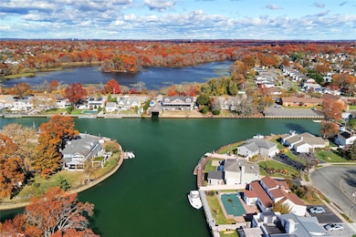 4530 Merrick Rd, Massapequa, NY 11758 - photo 7