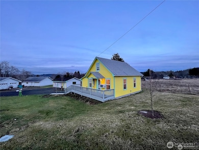 1721 Fowler Rd, Raymond, WA 98577 - photo 4