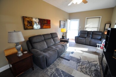 752 E Walnut St, Nappanee, IN 46550 - photo 2