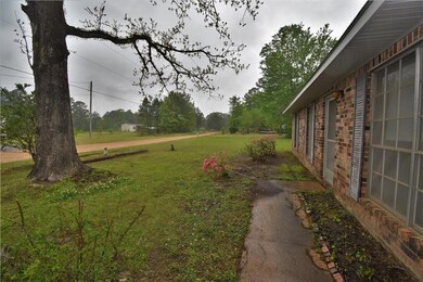 134 Hiram Barron Rd, Pollock, LA 71467 - photo 2