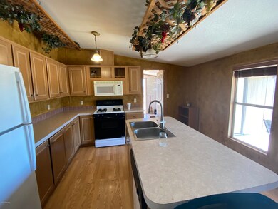 1715 W Kings Ct, Paulden, AZ 86334 - photo 5