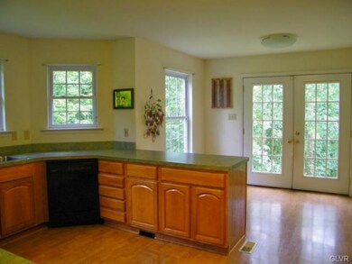 19 Guldin Ln, Boyertown, PA 19512 - photo 4