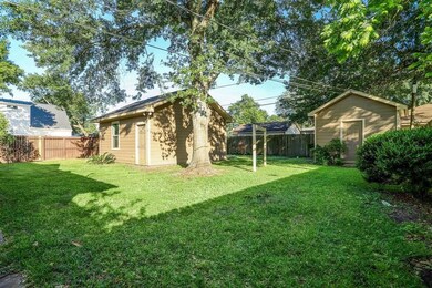 1601 Hewitt Dr, Houston, TX 77018 - photo 7