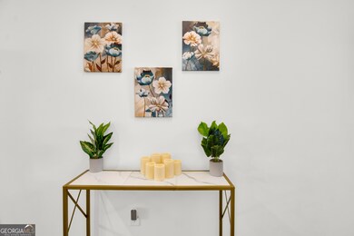 6415 Shalks Crossing Dr, Lithonia, GA 30058 - photo 6