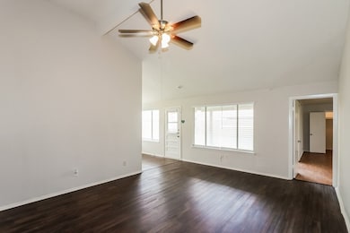 9506 Lost Eagle Dr, Houston, TX 77064 - photo 4