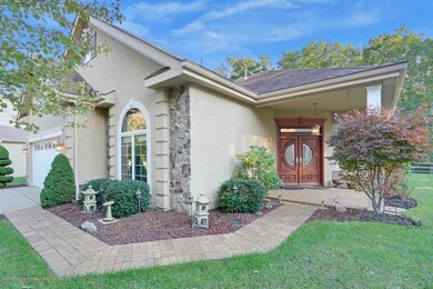 6 Sunningdale Ct Jackson NJ-large-006-22