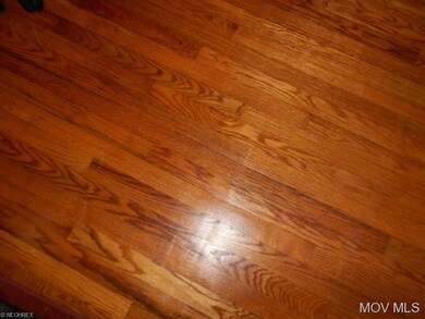 Nice hardwood flooring