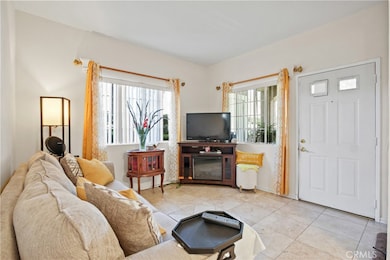 7 Via Cresta unit 117, Rancho Santa Margarita, CA 92688 - photo 4