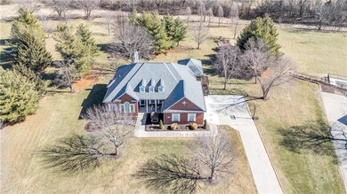 509 Winslow Dr, Raymore, MO 64083 - photo 2