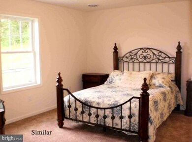 708 Golden Spring Dr, Waynesboro, PA 17268 - photo 5