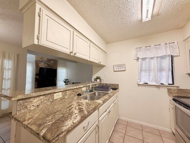 200 Martingale unit 129, Laredo, TX 78041 - photo 7