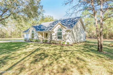 4559 Chloe Lane Ct, MacClenny, FL 32063 - photo 2