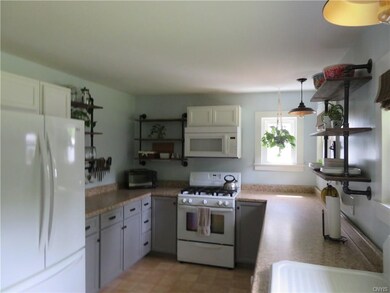 CUSTOM KITCHEN