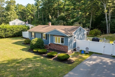 27 Chestnut Rd, Pembroke, MA 02359 - photo 2