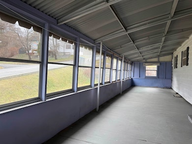 30 Mountain Ave, Saint Johnsbury, VT 05819 - photo 6