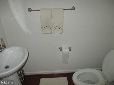 110 Gray St, Capitol Heights, MD 20743 - photo 7