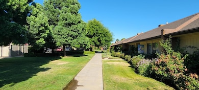 945 S Clovis Ave unit H, Fresno, CA 93727 - photo 2