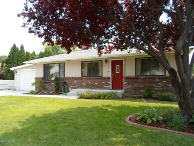 3402 clinton way 001