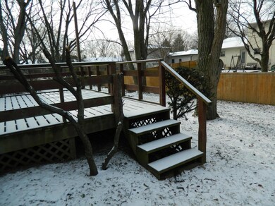 Mature yard and Live On Deck