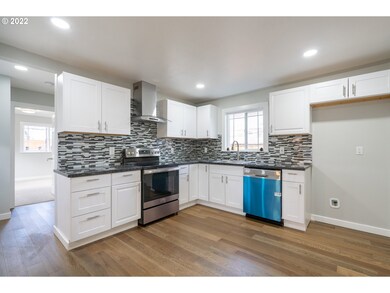 104 E 2nd St, Amity, OR 97101 - photo 7