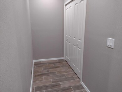 400 Lomaland Dr, El Paso, TX 79907 - photo 5