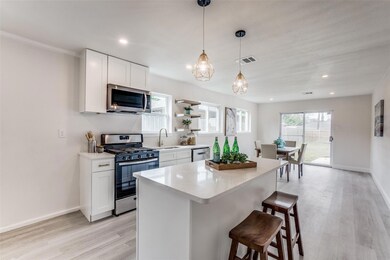 6494 Lontos Dr, Dallas, TX 75214 - photo 5