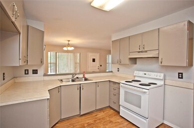 915 N Main St, Bentonville, AR 72712 - photo 6