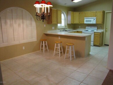 Dining with Plantation Shutters