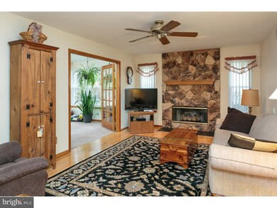 9 Cranberry Ln, Riverside, NJ 08075 - photo 4