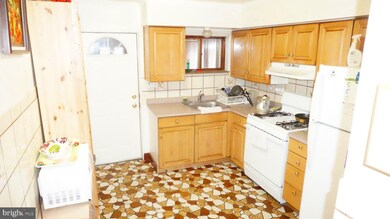 3411 Mount Pleasant Ave, Baltimore, MD 21224 - photo 3