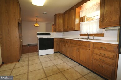 17312 Cloverleaf Rd, Hagerstown, MD 21740 - photo 3