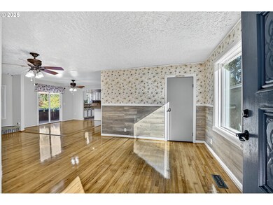 625 NE 6th Ave, Estacada, OR 97023 - photo 5