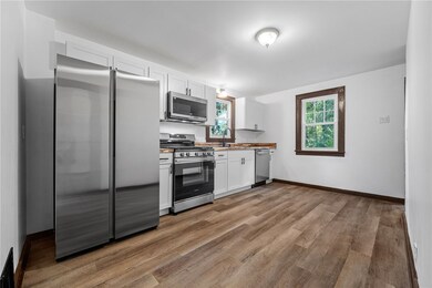 Eat In Kitchen