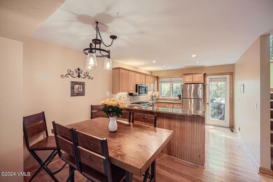85 Arlington Place B 1 - Web Quality - 0