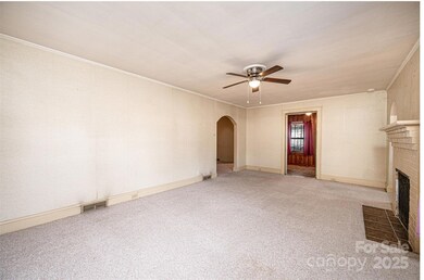 538 Salisbury Rd, Statesville, NC 28677 - photo 6