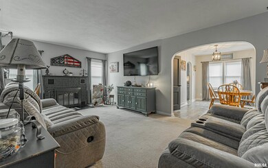 1501 N Ottawa St, Lincoln, IL 62656 - photo 6