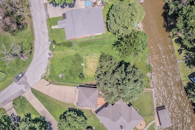 110 Ricky Dr, Gun Barrel City, TX 75803 - photo 2