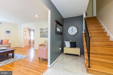 6908 Stoneybrooke Ln, Alexandria, VA 22306 - photo 6