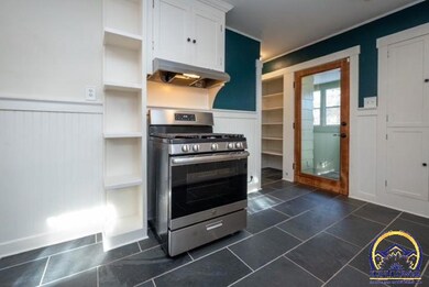 1284 SW Medford Ave, Topeka, KS 66604 - photo 5