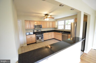 407 Montemar Ave, Catonsville, MD 21228 - photo 4