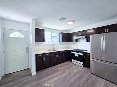 720 W Cherry St, Compton, CA 90222 - photo 5