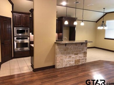 1533 1533 Skidmore, Tyler, TX 75703 - photo 4