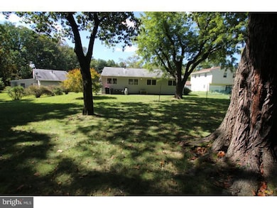 574 Seneca Ct, Magnolia, NJ 08049 - photo 4